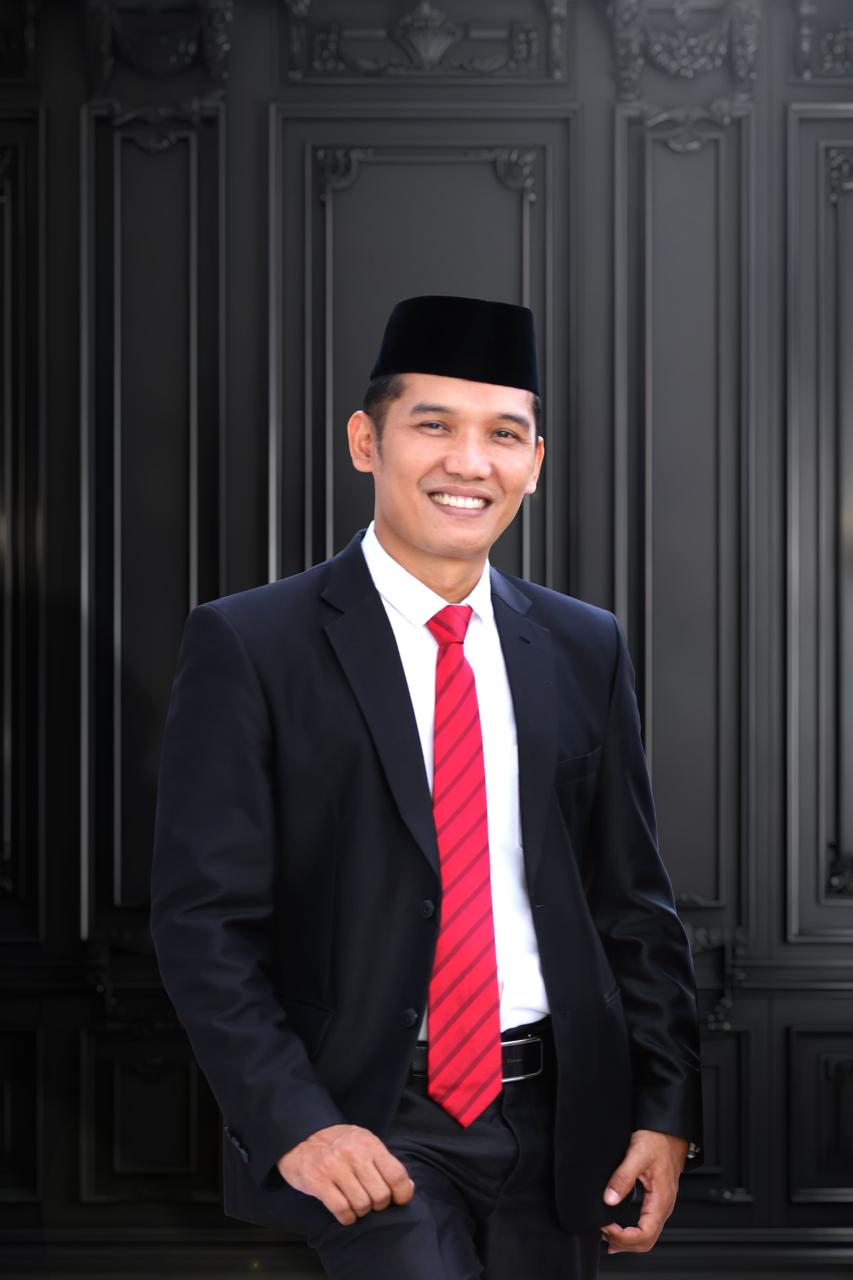 Dr.Mustarhadi, S.H.I., M.H